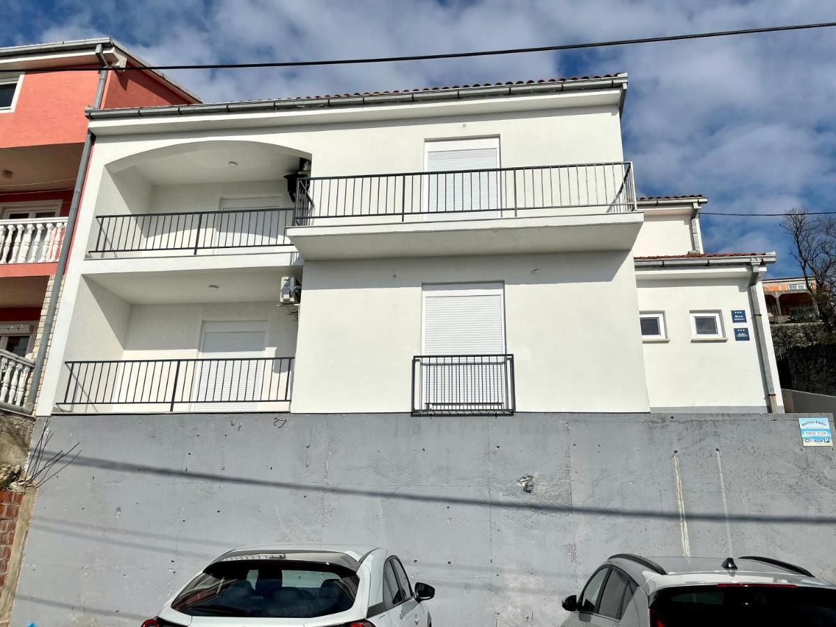 Apartments Ivana & Ante Dramalj Exterior foto